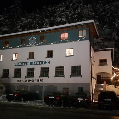 Haus Hotz Apart Talblick Grins المظهر الخارجي الصورة
